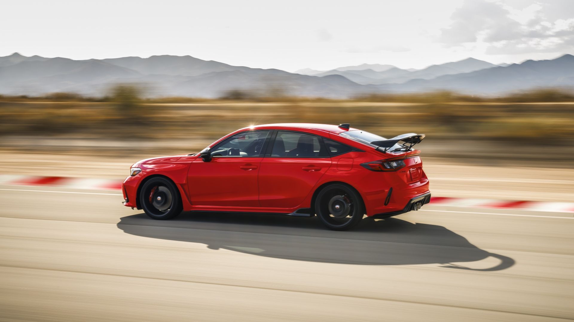 Side profile shot of a 2023 Honda Civic Type R