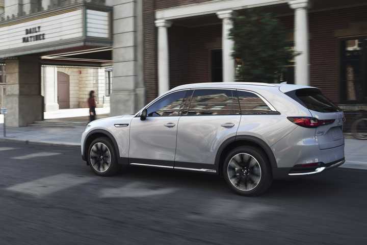 Rear 3/4 shot of a 2024 Mazda CX-90 
