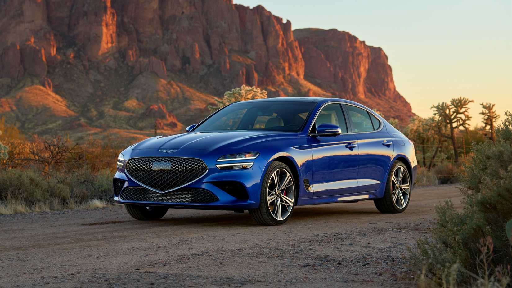 2025-genesis-g70-10-1.jpg