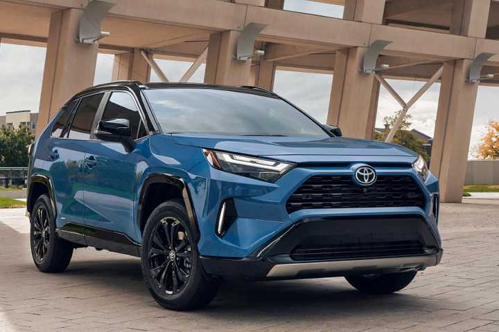 Front 3/4 shot of a 2025 Toyota RAV4 Hybrid