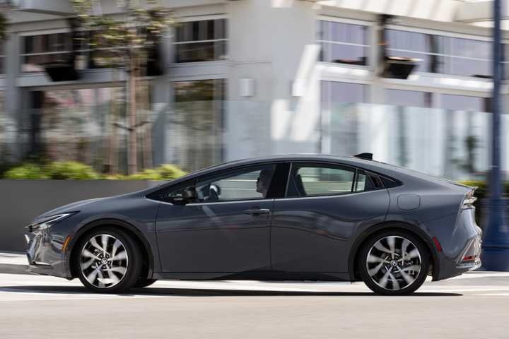 Side profile of a 2025 Toyota Prius PHEV
