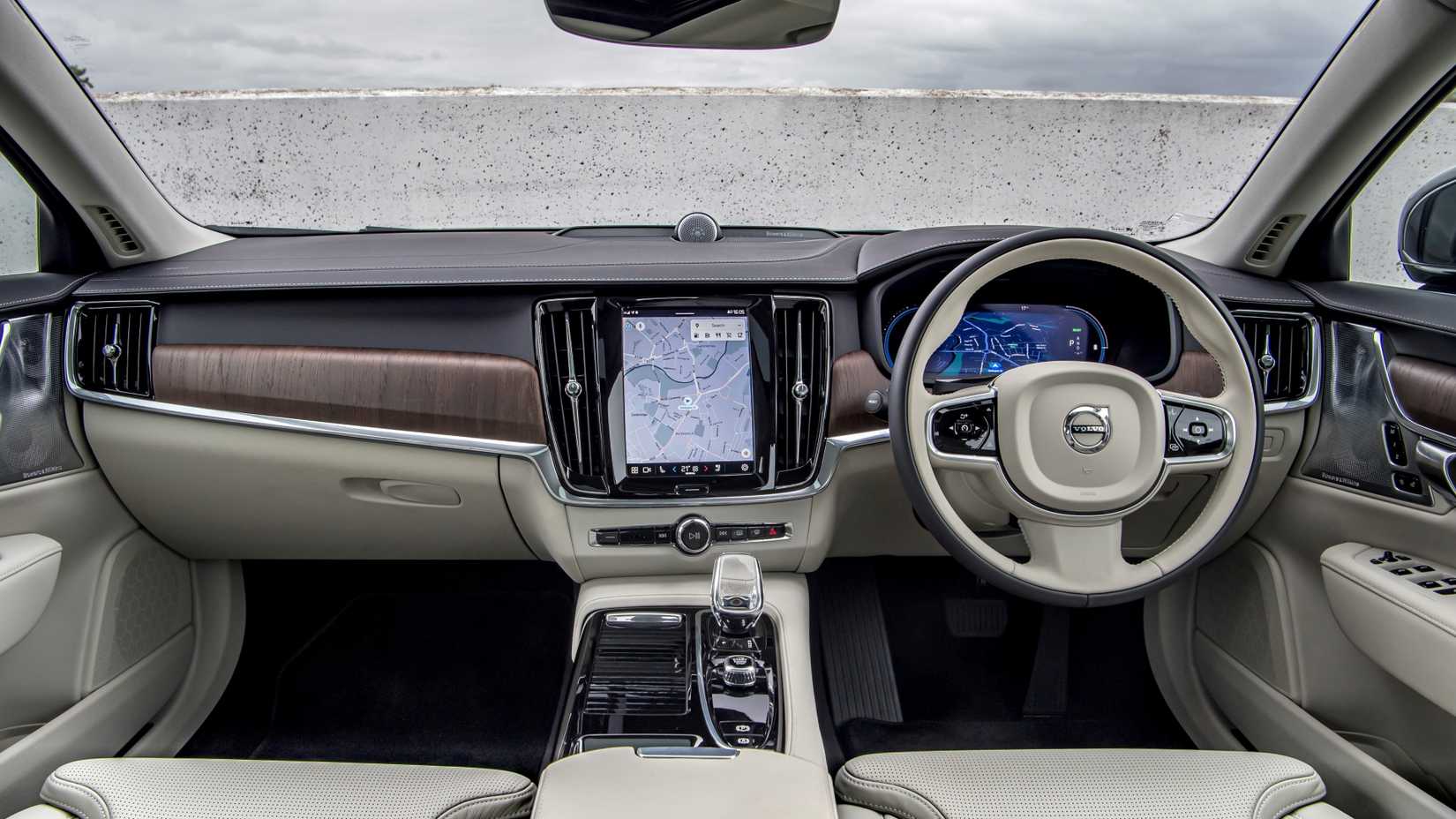 Interior shot of the dashboard in a 2025 Volvo S90
