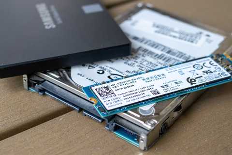 Samsung 850 EVO SSD with M.2 SSD and SATA hard drive.