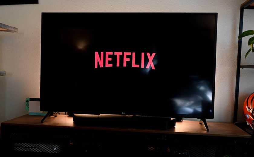 Netflix loading screen on a TV