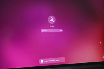 The Ubuntu lock screen, show immediately after startup.