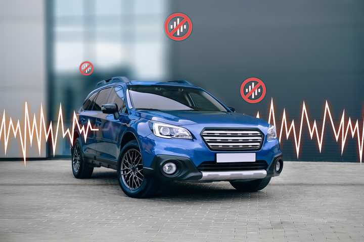 A car with noise effects next to it and noise-canceling icons around it.