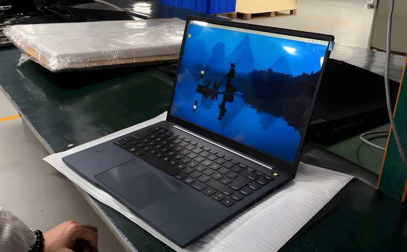 Argon Laptop Hero