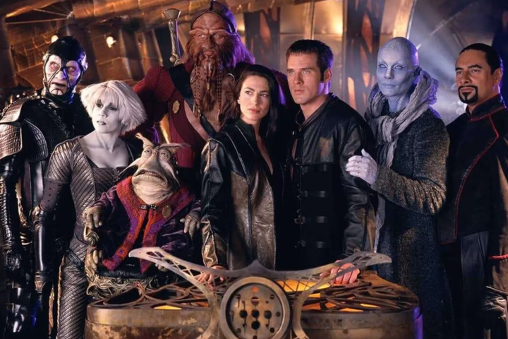 Farscape cast photo on set.