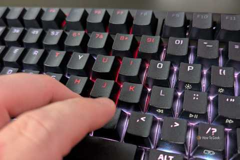 HyperX Alloy Rise 75 showing dynamic RGB when keys depress.