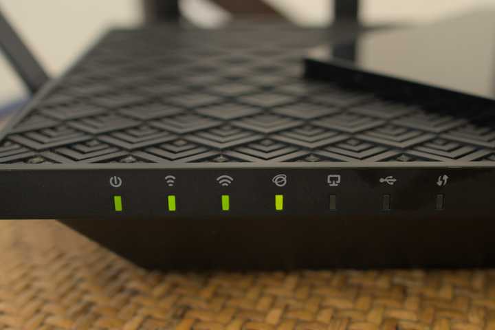 Indicators on a TP-Link Archer AX 72 Pro.