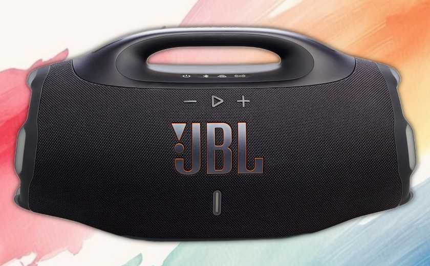 JBL Boombox 4 on a painted background