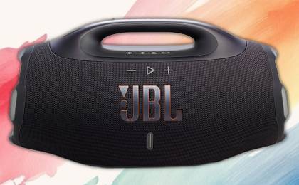JBL Boombox 4 on a painted background