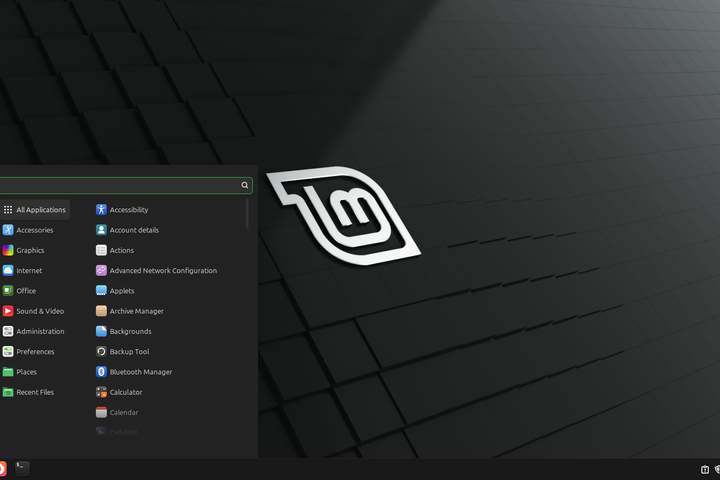 Linux Mint Application menu.
