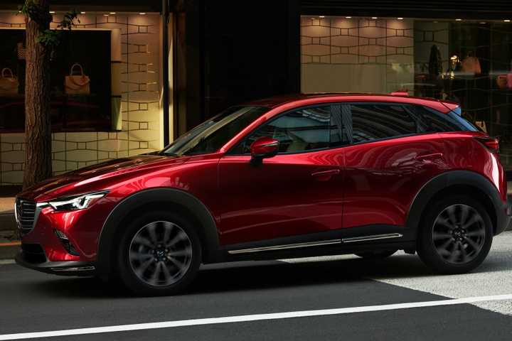 Side profile shot of a 2019 Mazda CX-3