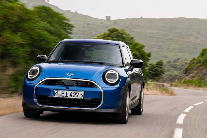 Font 3/4 action shot of a 2025 Mini Cooper S