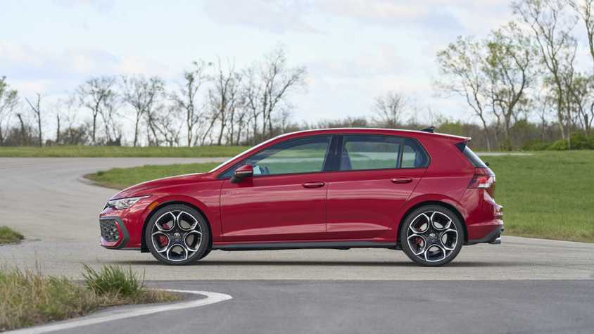 Side profile shot of a 2025 Volkswagen Golf GTI