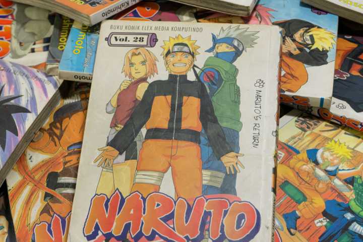 A stack of Naruto Manga