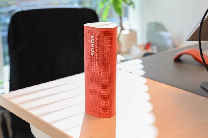 Sonos Roam standing on desk