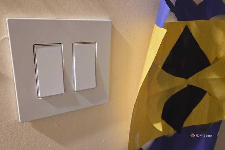 Tapo S505 smart light switches in a kids' bedroom.