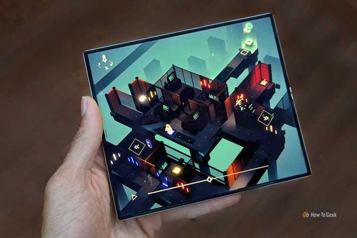 'Timelie' on a Samsung Galaxy Z Fold 6.