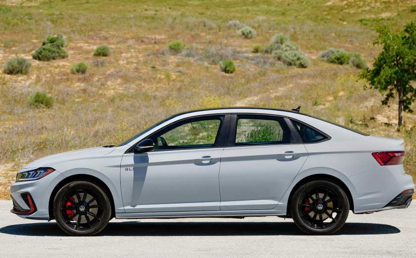 Side profile shot of a 2025 Volkswagen Jetta GLI