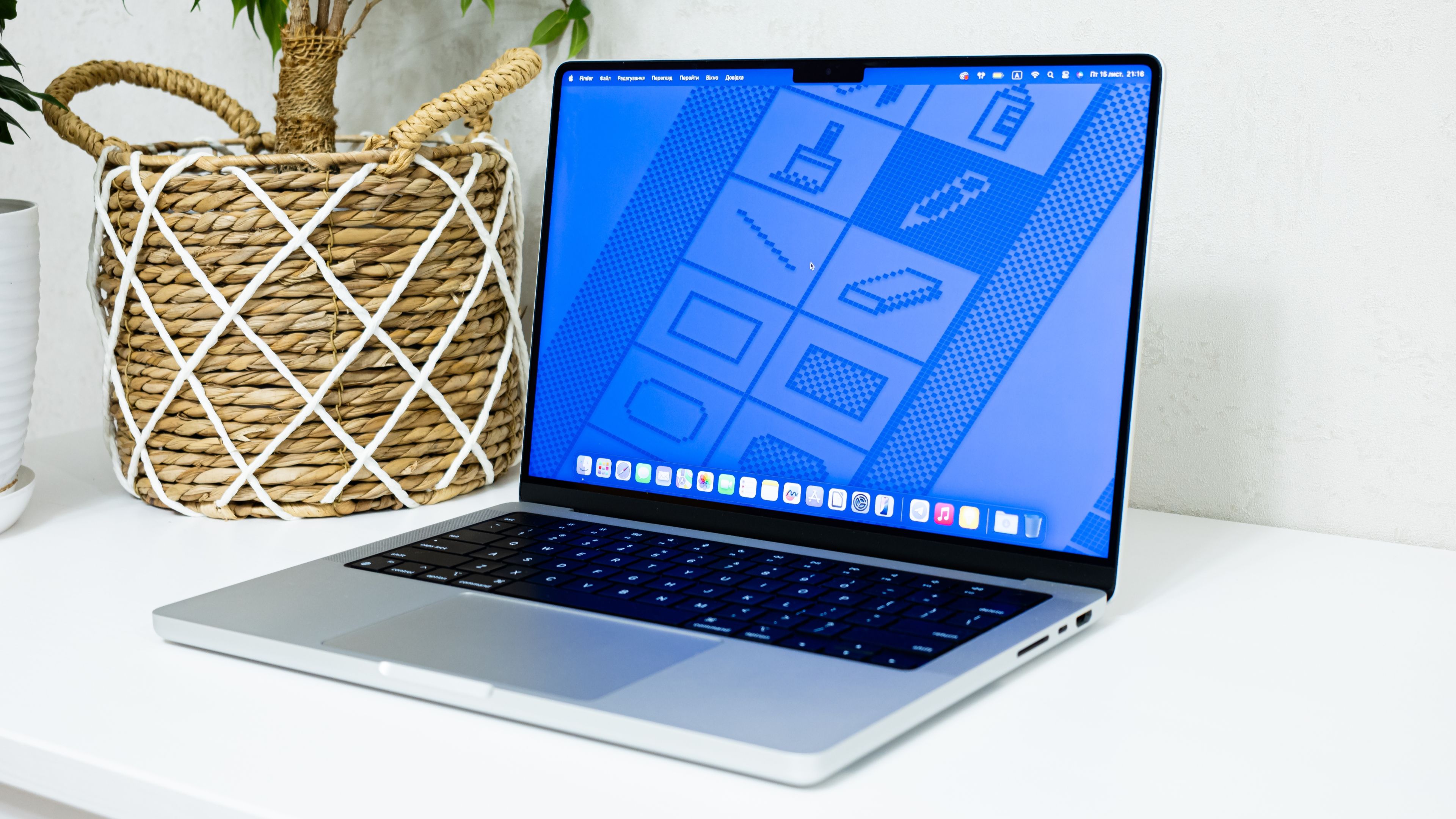 A MacBook Pro M4.