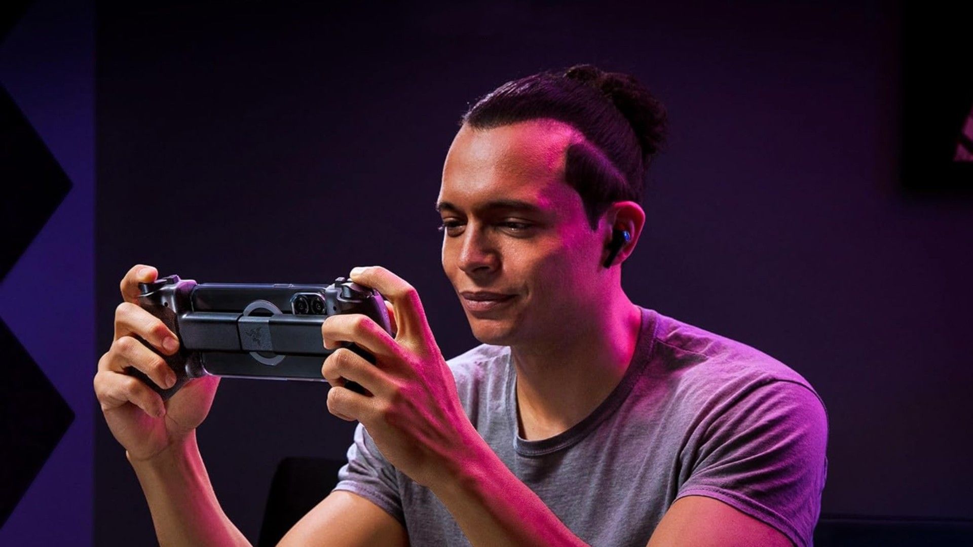 a person playing the Razer Kishi Ultra Gaming Controller