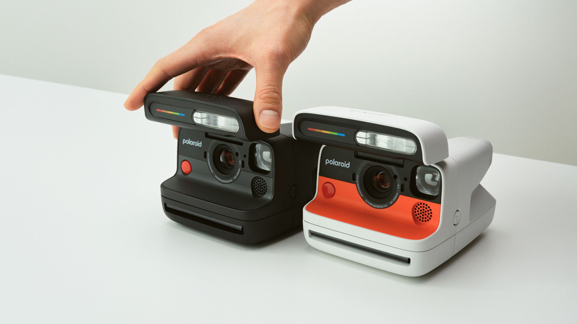 Polaroid-flip-main