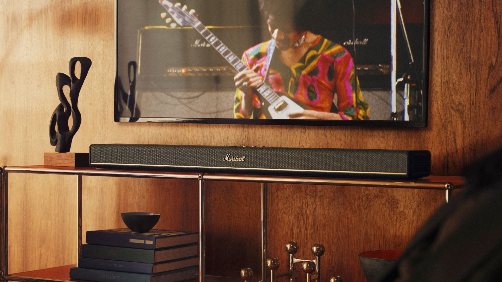 Marshall Heston 120 soundbar in a living room.
