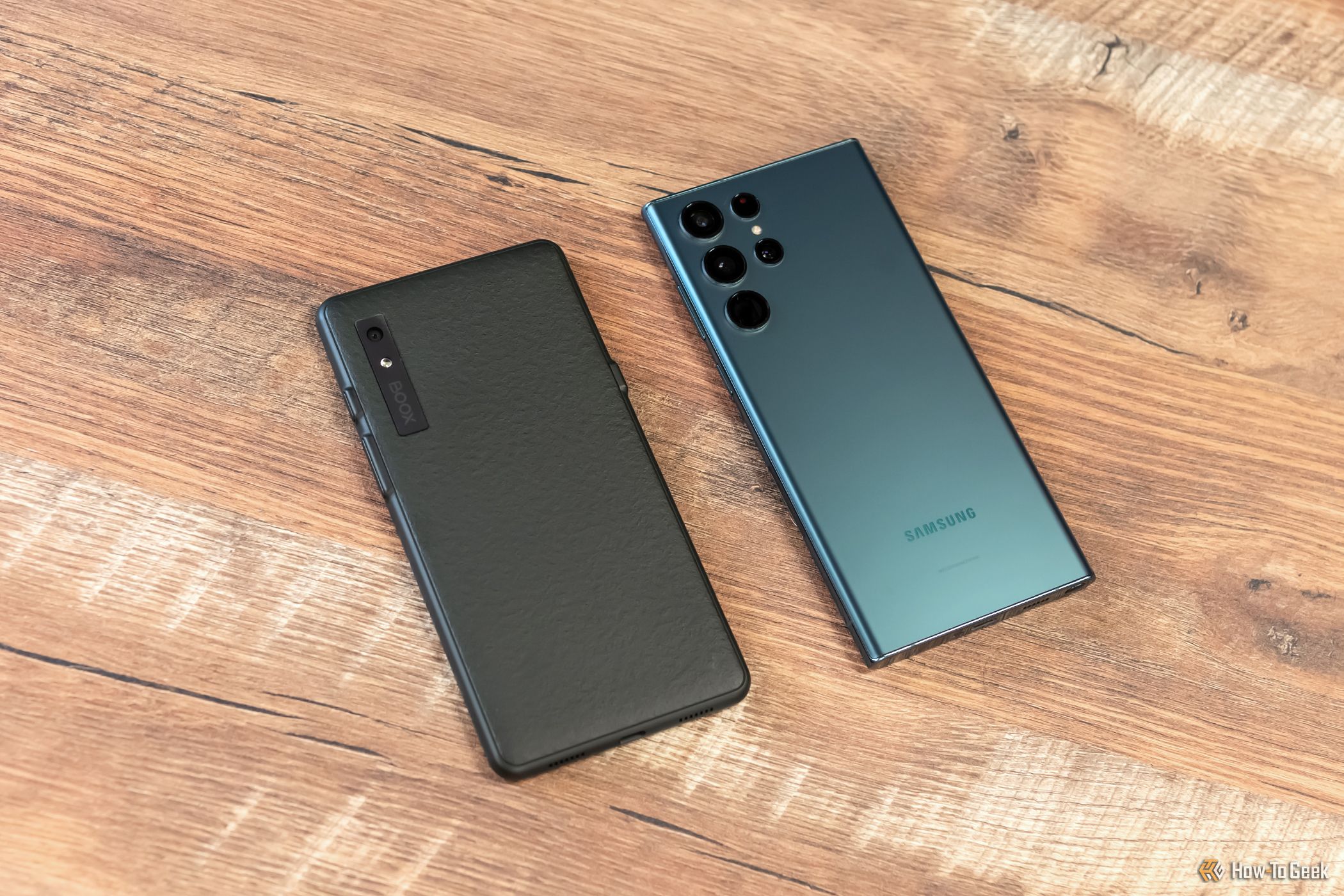 Comparing the onyx boox palma to the size of the Samsung Galaxy S22 Ultra.