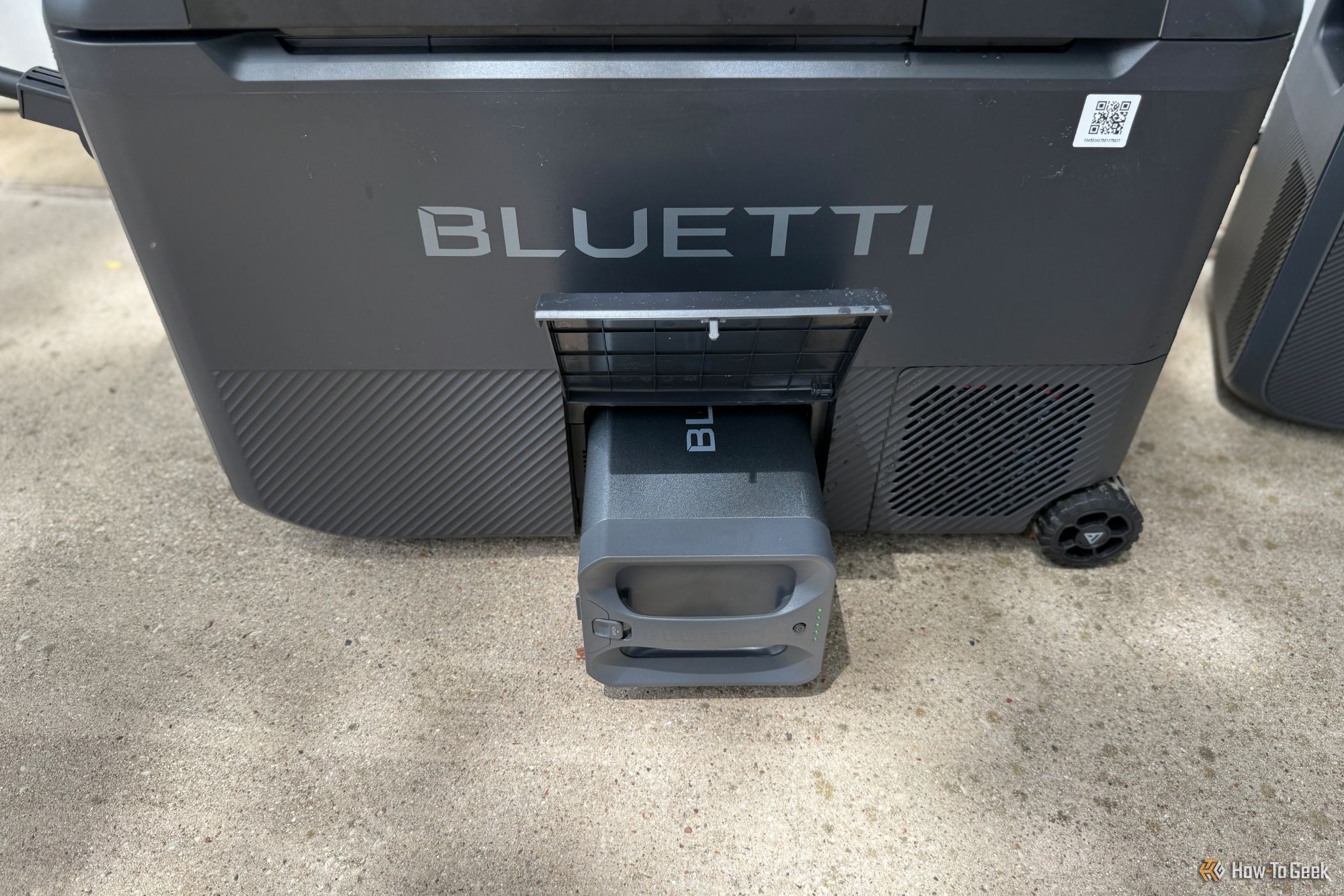 Bluetti swapsolar cooler battery.
